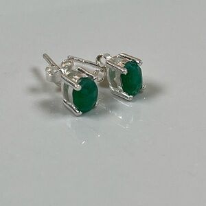 Solid 925 Sterling Silver Oval Emerald Gemstone Stud Earrings